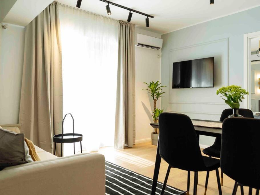 Bright 2Br Apartment - Top Location - City Balcony Bucarest Exterior foto